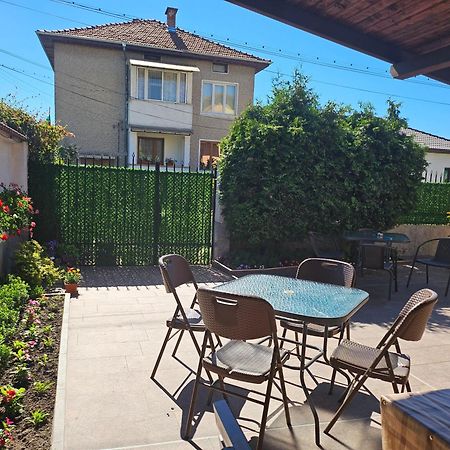 Family Hotel Dalia Velingrad Esterno foto
