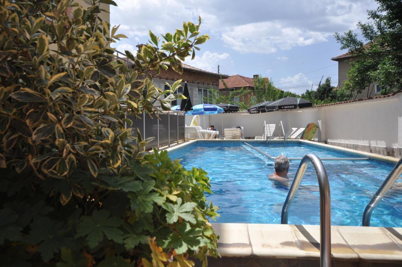 Family Hotel Dalia Velingrad Esterno foto