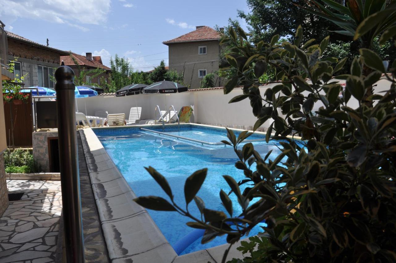 Family Hotel Dalia Velingrad Esterno foto