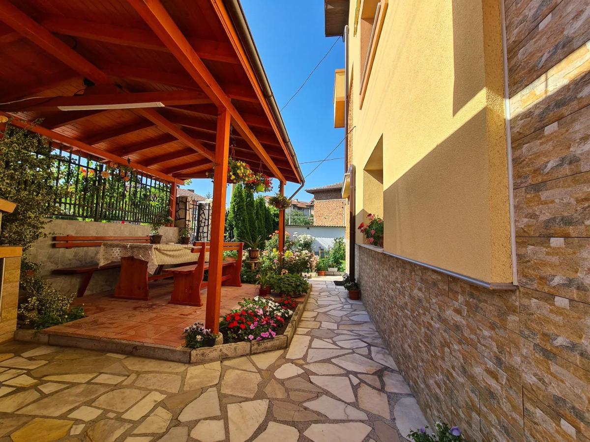 Family Hotel Dalia Velingrad Esterno foto