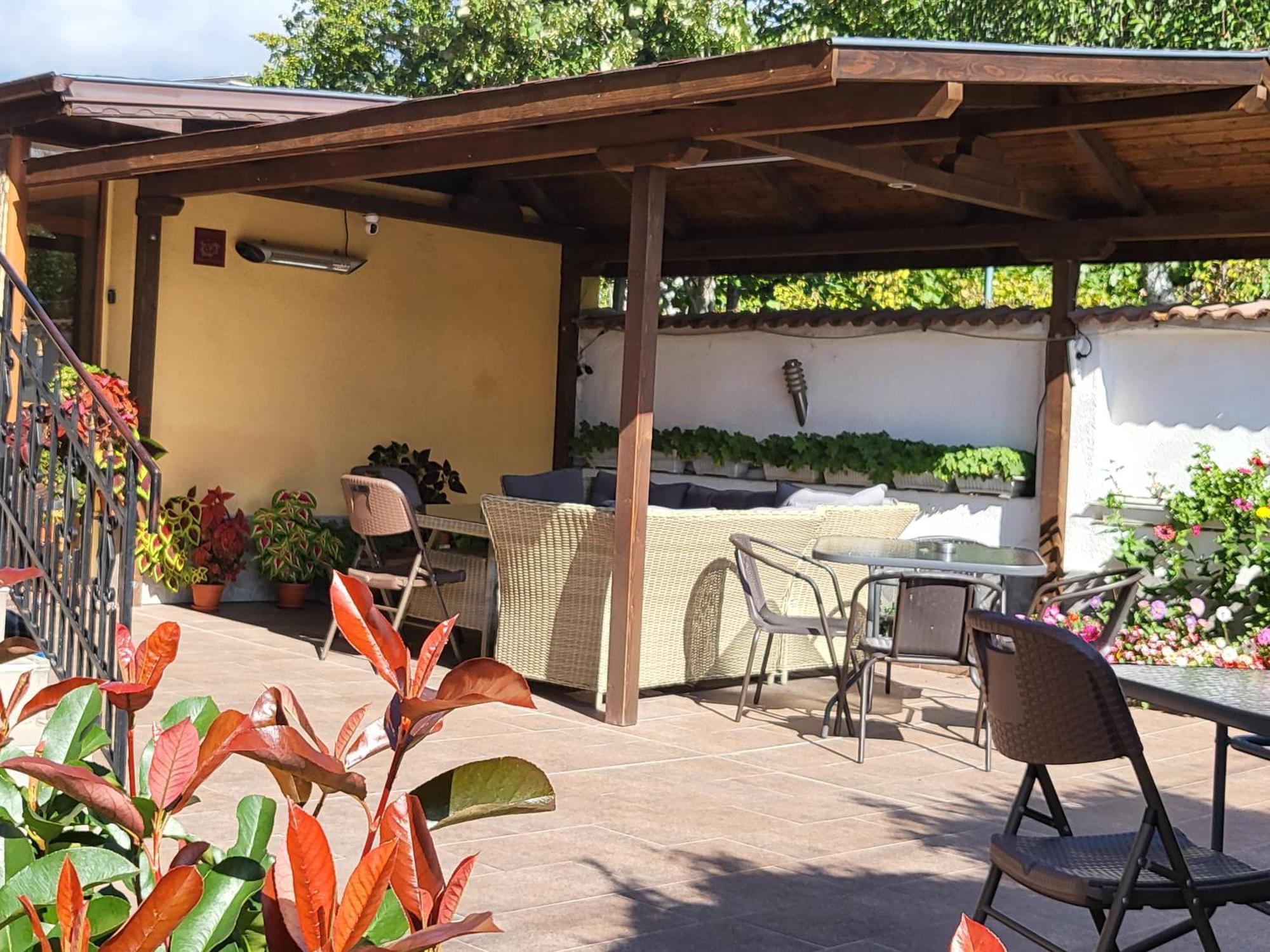 Family Hotel Dalia Velingrad Esterno foto