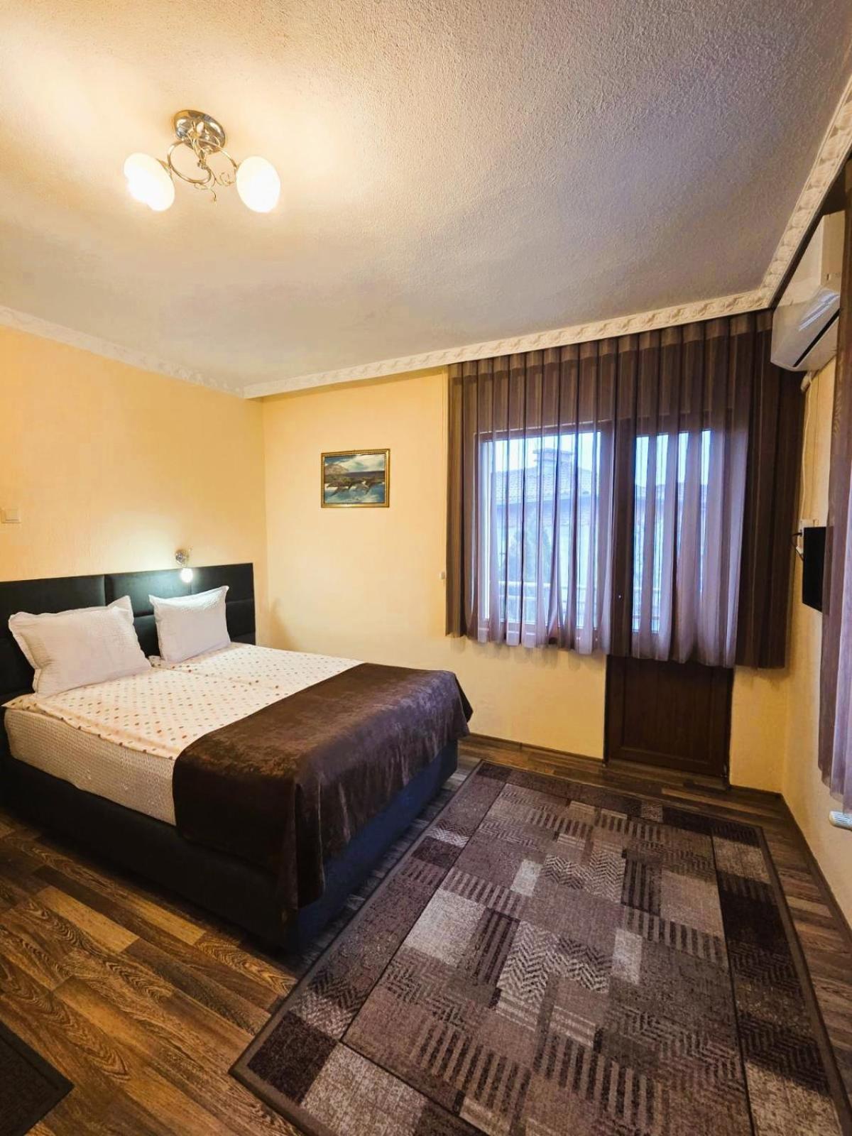 Family Hotel Dalia Velingrad Esterno foto