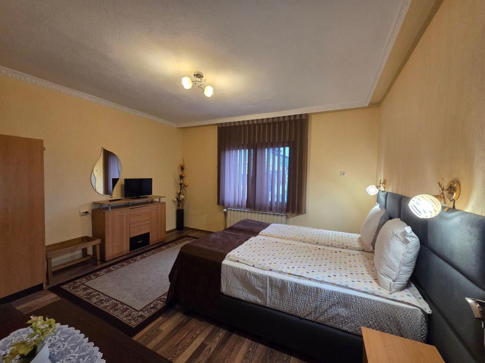 Family Hotel Dalia Velingrad Esterno foto