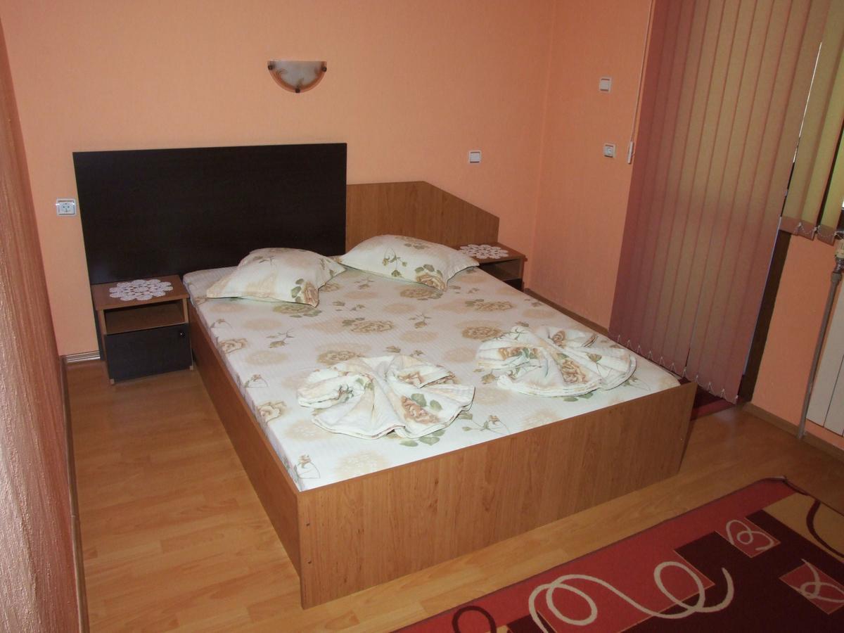 Family Hotel Dalia Velingrad Esterno foto