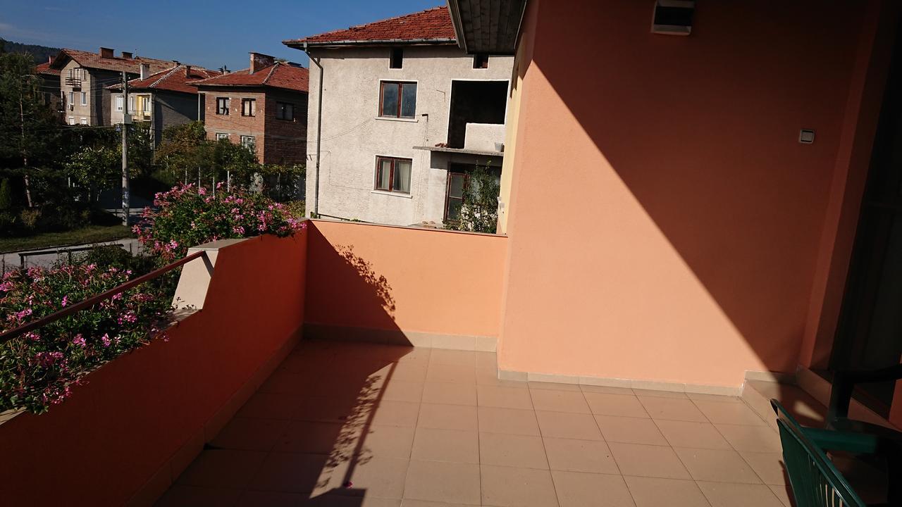Family Hotel Dalia Velingrad Esterno foto